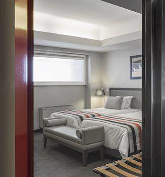 Chiado Nova Almada Apartment Lisbon